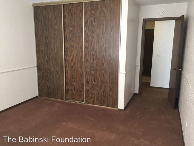 Foto del edificio - 2 br, 2 bath Apartment - 2300 W 9th St