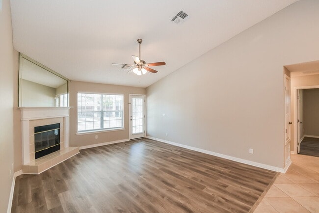 Building Photo - 3631 Whisper Creek Blvd
