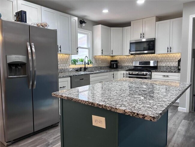 Foto del edificio - 356 Norhill Ct