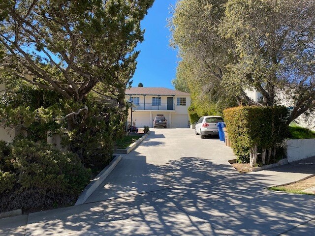Primary Photo - 2809 Serena Rd