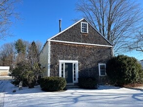 Building Photo - 72 Main St