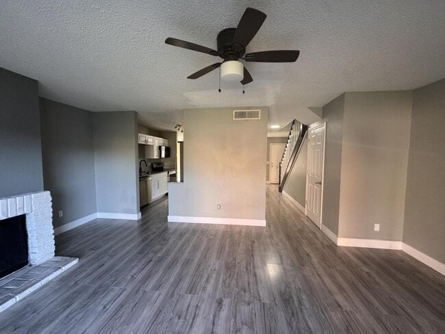 Building Photo - 2357 Tom Jones St