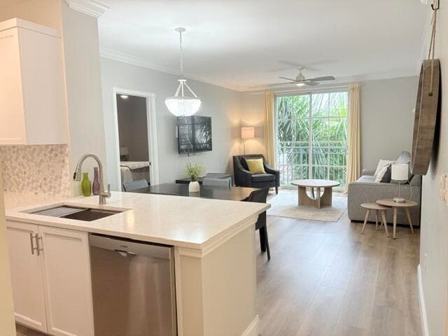 Building Photo - 630 S Sapodilla Ave