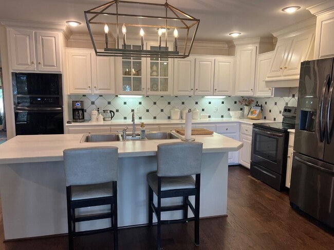 Building Photo - 243 Kate Dr