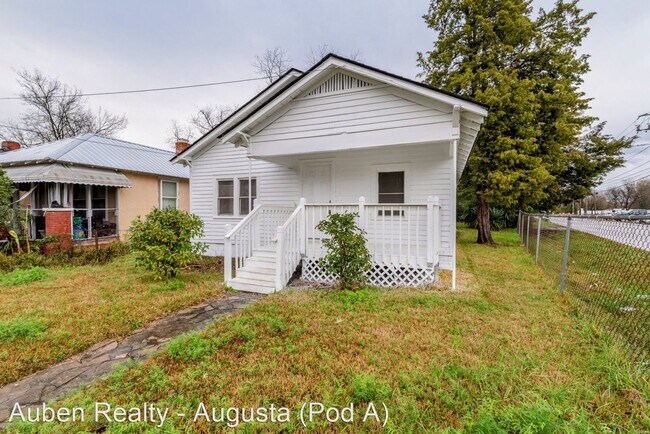 Foto del edificio - 3 br, 1 bath House - 1654 Hester Street