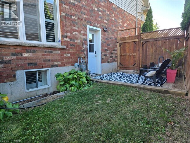 Building Photo - 96 Benziger Ln