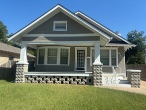 Building Photo - 410 N Volutsia