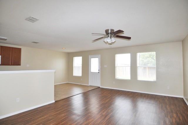 Building Photo - 1421 Queens Brook Ln