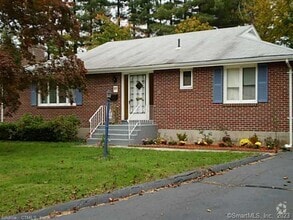 Building Photo - 21 Lindy Ln