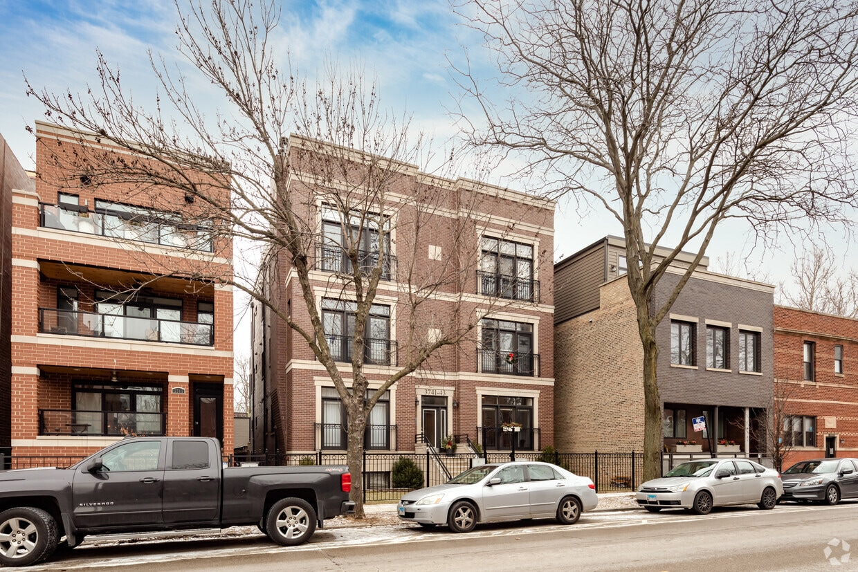 Primary Photo - 3741-3743 N Damen Ave