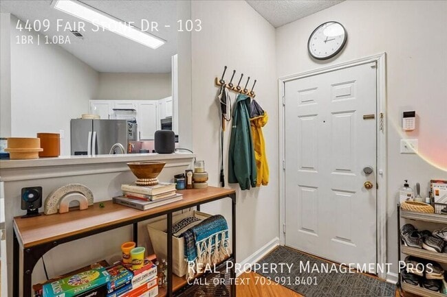 Building Photo - 4409 Fair Stone Dr