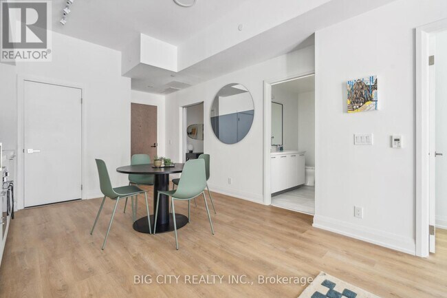 Building Photo - 36 Brentcliffe Rd