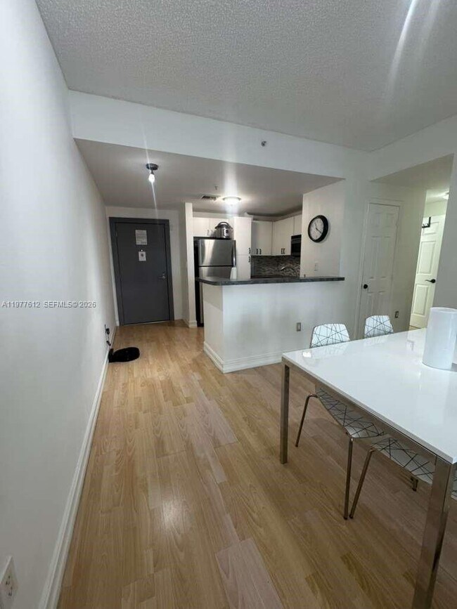 Foto del edificio - 185 SE 14th Terrace