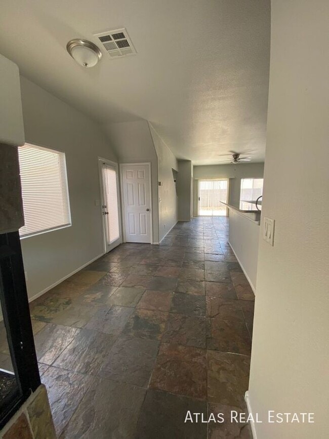 Building Photo - 8004 Park Bench Ct