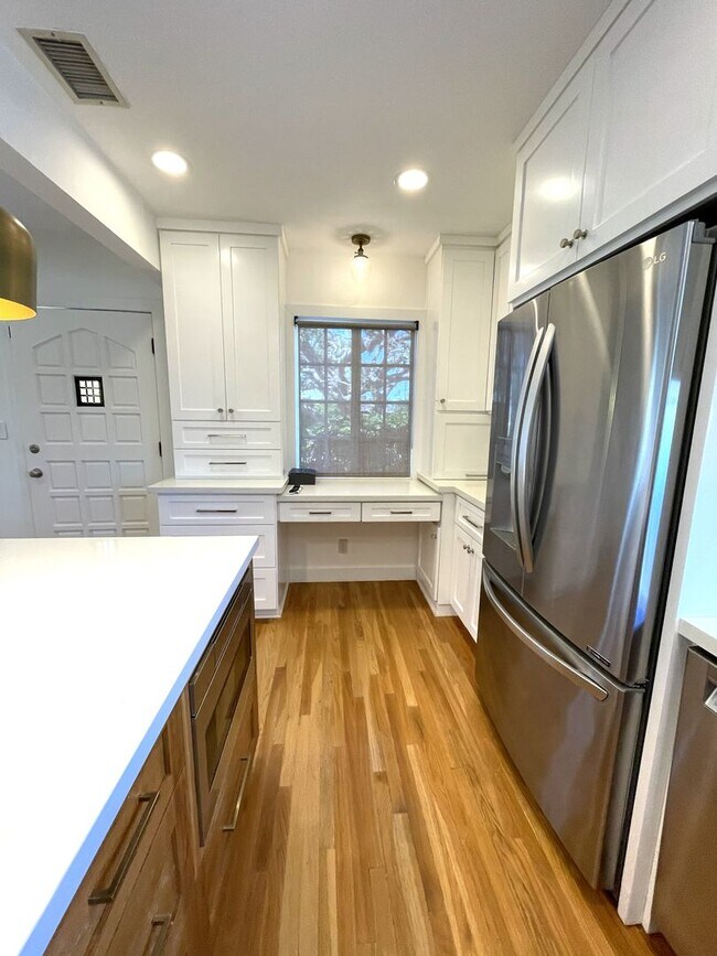 Foto del edificio - 2618 Spreckels Ln