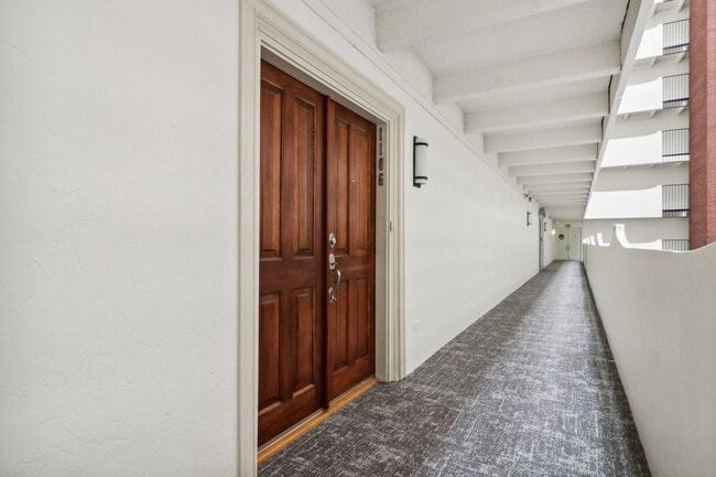 Building Photo - 3131 E Alameda Ave