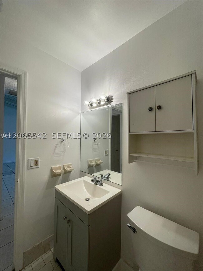 Foto del edificio - 415 Glenwood Dr