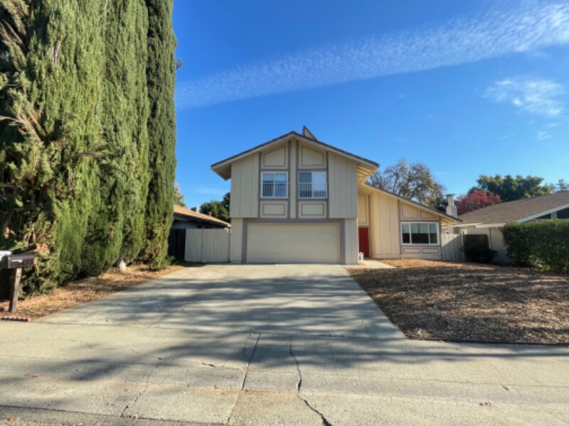 Foto principal - 2633 Volga Way