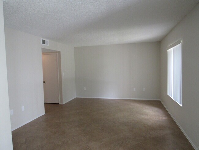 Building Photo - 8442 Coral Lake Way