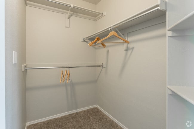 2BR, 2BA - 1110 SF - Kallisto at Bear Creek