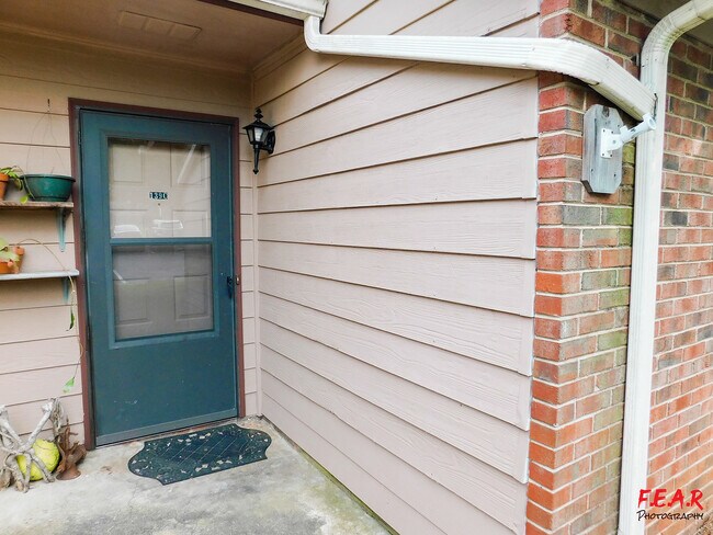 Building Photo - 139 Glenwood Dr