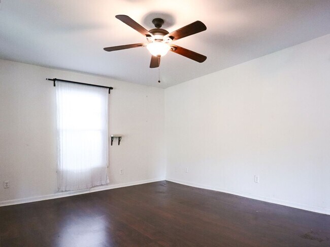 Foto del edificio - 3 Bedroom Single Family Home in Atlanta