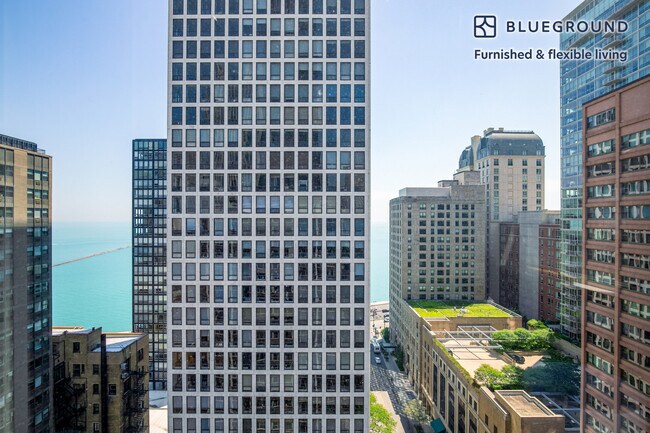 Foto del edificio - 860 N Dewitt Pl