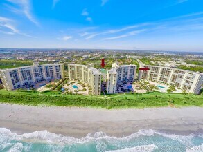 Building Photo - 400 Ocean Trail Way