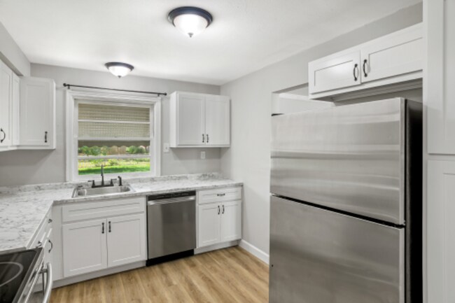 Foto del edificio - 331 Gage Dr