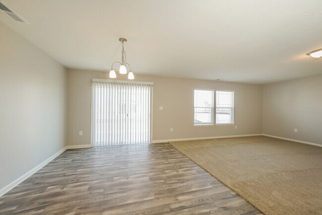 Foto del edificio - 1503 Lexington Trail