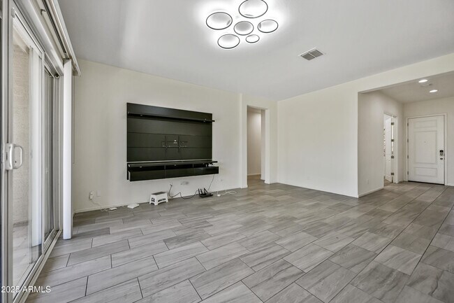 Building Photo - 10493 W Bronco Trail