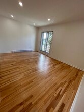 Building Photo - 4632 Rue Bourdages