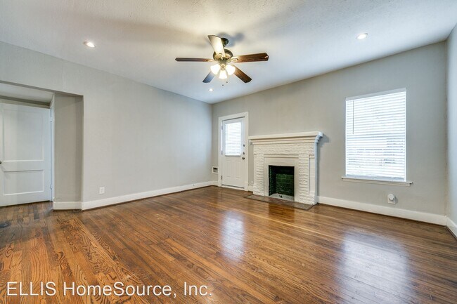 Foto del edificio - 2 br, 1 bath House - 5711 Live  Oak St.