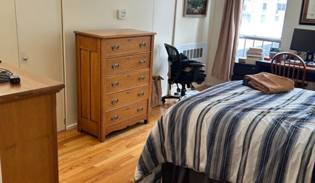 Foto del edificio - 77 Pond Ave