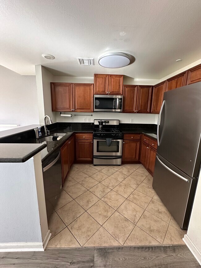 Building Photo - 13951 Sherman Way