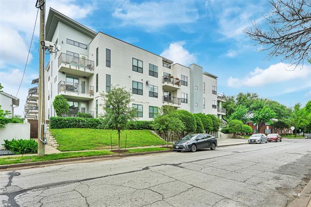 Foto del edificio - 4040 N Hall St