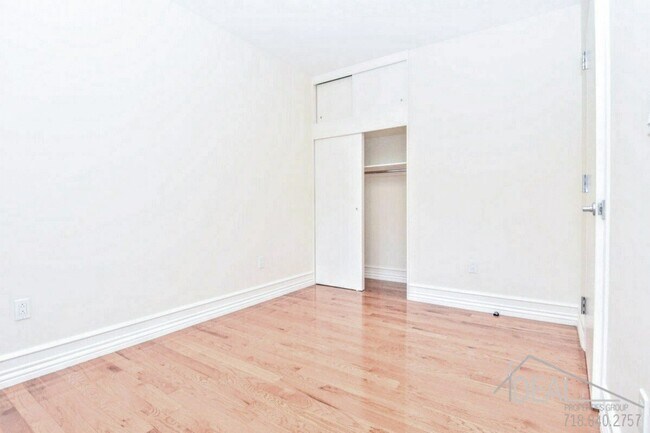 Building Photo - 625 W 164th St