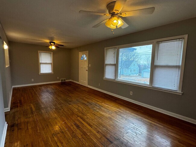 Foto del edificio - 11515 Hackett St