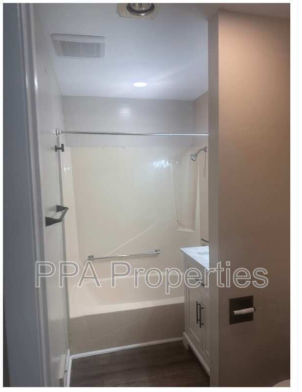Building Photo - 2870 Willow Cove Dr