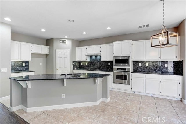 Building Photo - 38223 Camarada Ln