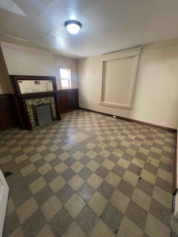 Building Photo - 1300 Third St