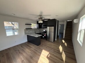 Building Photo - 521 E Yellowstone Ave