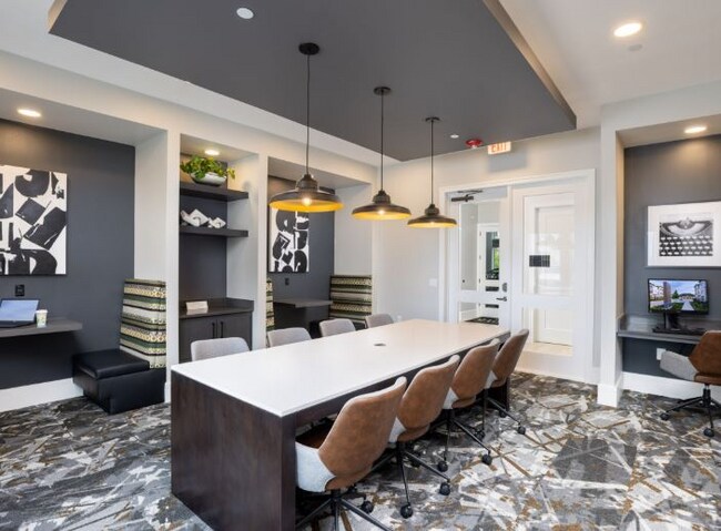 Building Photo - 4255 Magnolia Vlg Dr