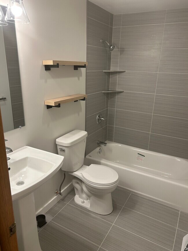Foto del edificio - 234 E 33rd St