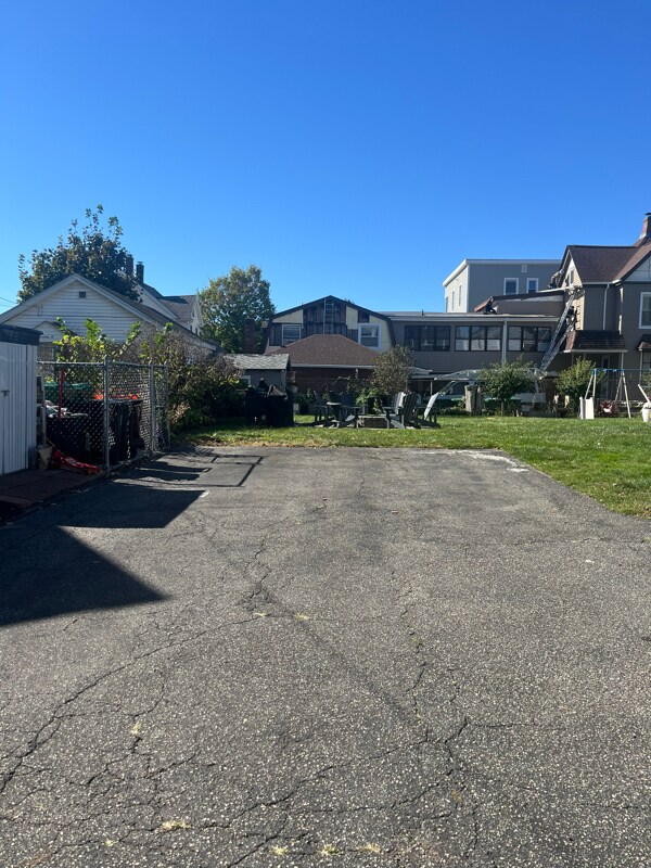 Foto del edificio - 775 Chicopee St