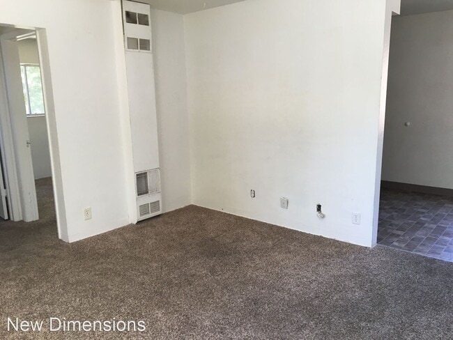 Building Photo - 1 br, 1 bath House - 68 South Wells Avenue...