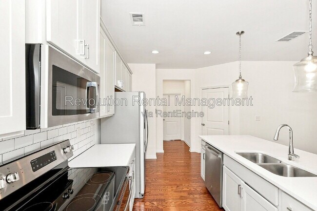 Foto del edificio - 565 Morrow Ln