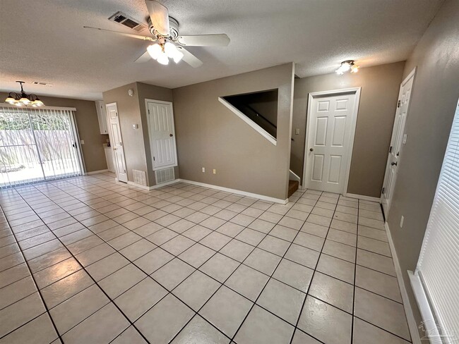 Building Photo - 5715 Cacica St