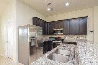 Building Photo - 21519 Crainfeld Dr