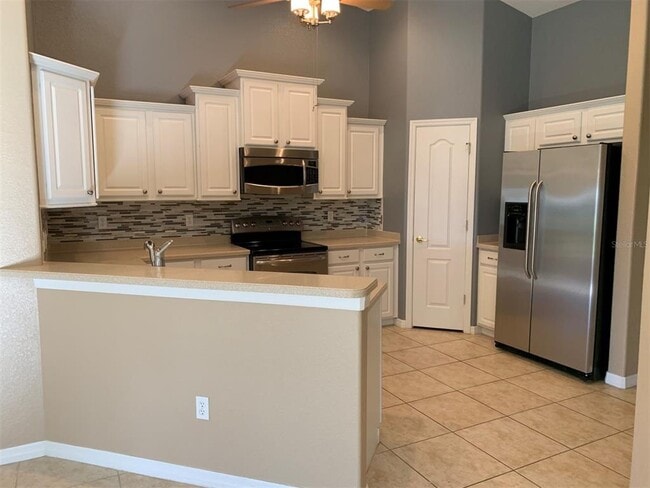 Building Photo - 5445 Shagbark Ct